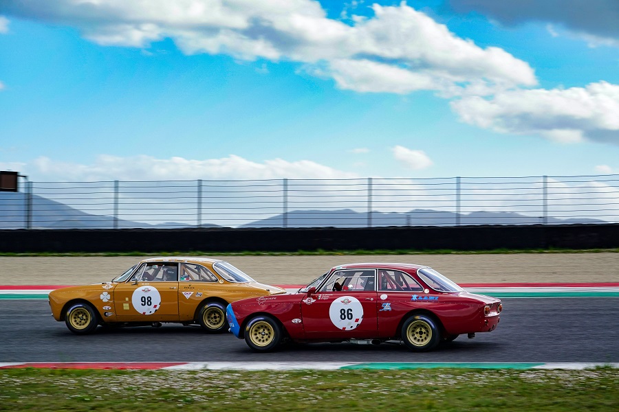 La prima dell’Alfa Revival Cup al Circuito del Mugello.