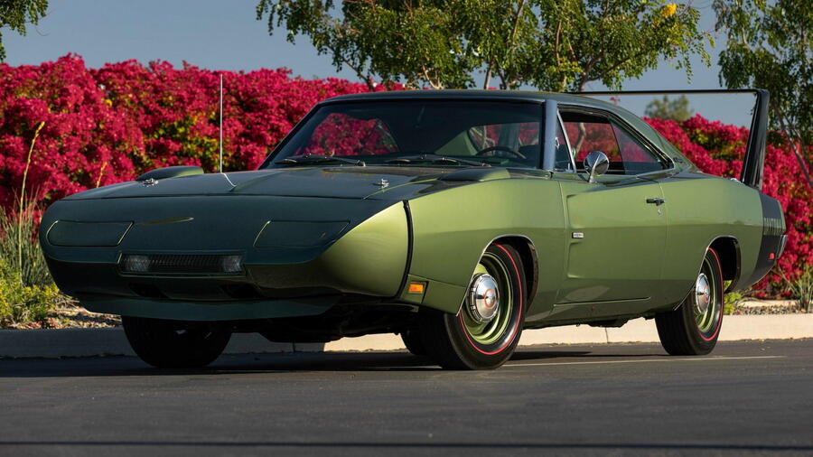 Dodge Charger Daytona, speciale ‘muscle car’ formato NASCAR.