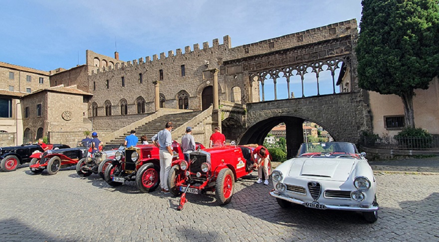 Raid degli Etruschi 2022… dal 23 al 26 giugno tornano le auto storiche nella Tuscia.