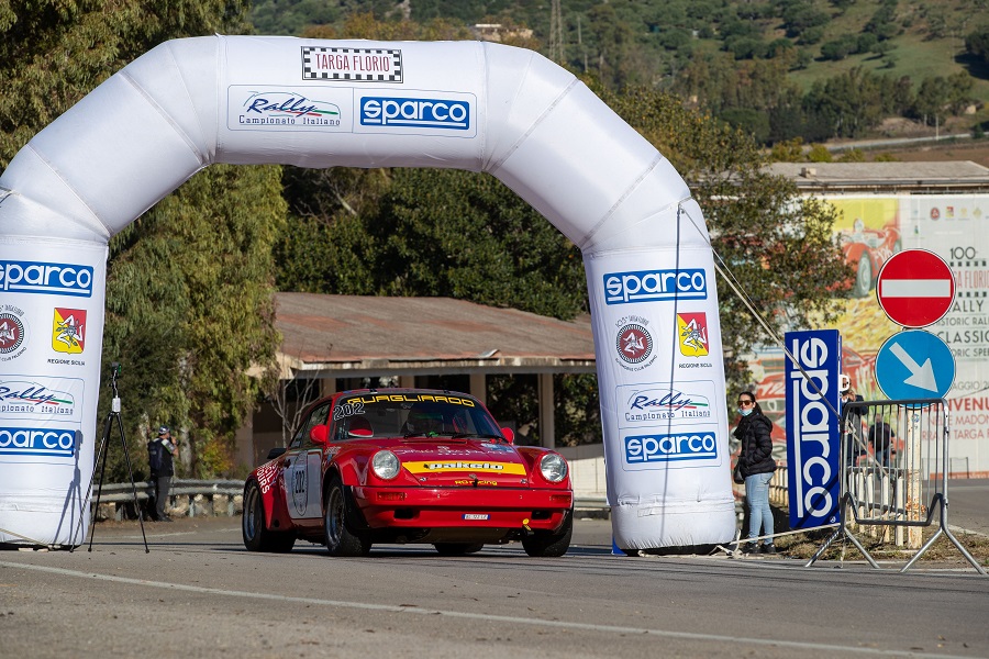 Le leggendarie strade siciliane ospitano la Targa Florio Historic Rally.