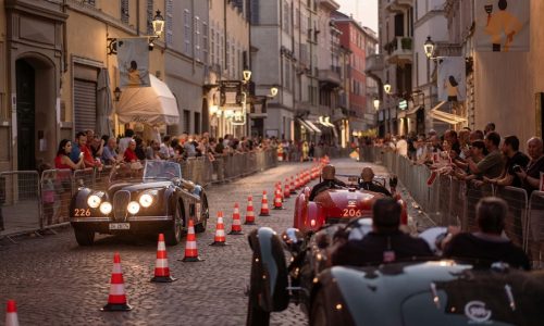 Ultima tappa da Parma a Brescia per la Mille Miglia.