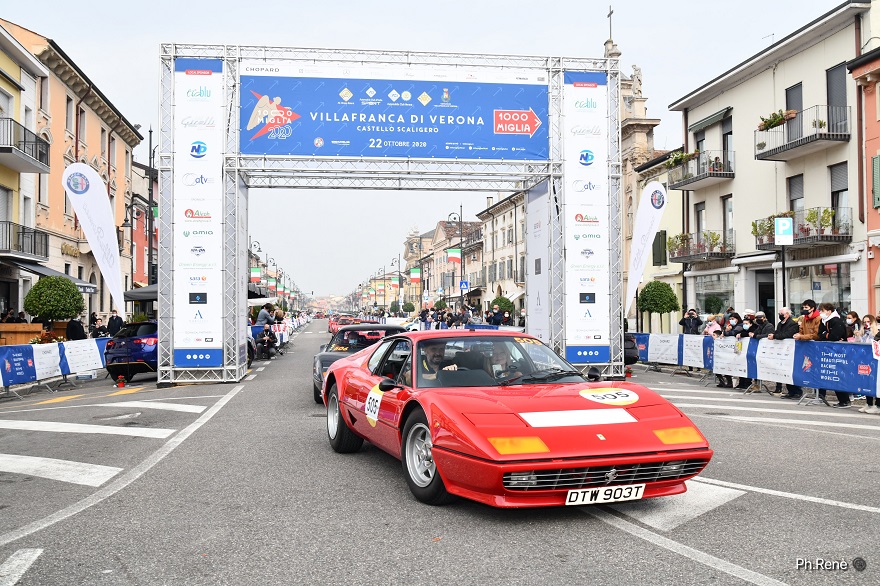 Il Ferrari Tribute alla 1000 Miglia 2022.