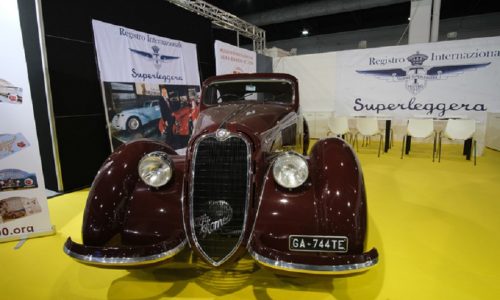 Auto e moto d’epoca in vetrina, Salone a Bologna nel 2023.