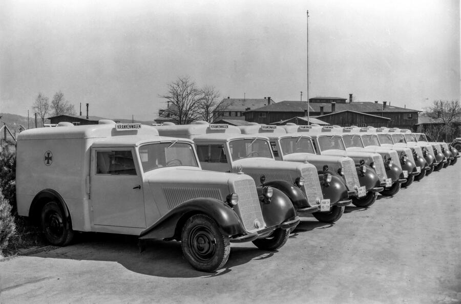 Mercedes-Benz 320 del 1937, l’ambulanza confortevole.