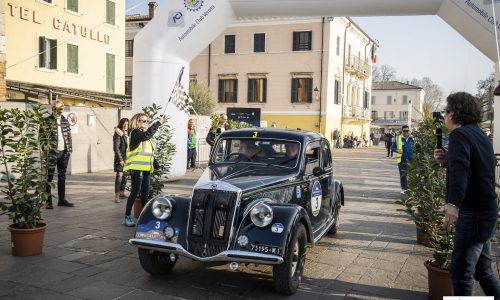 La Coppa Giulietta & Romeo è di Lorenzo e Mario Turelli su Lancia Aprilia del ’37.