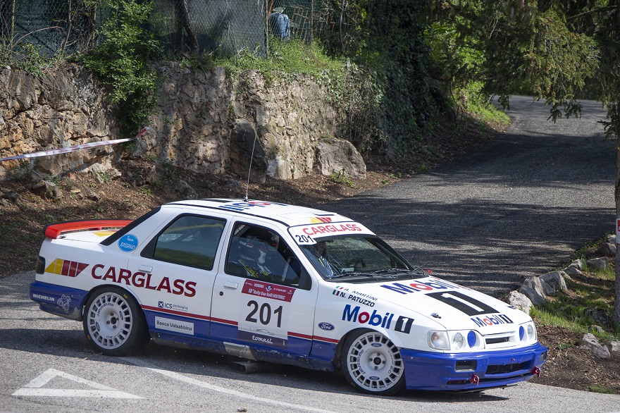 I veronesi Patuzzo e Martini su Ford Sierra RS Cosworth dominano il 18° Rally Due Valli Historic.