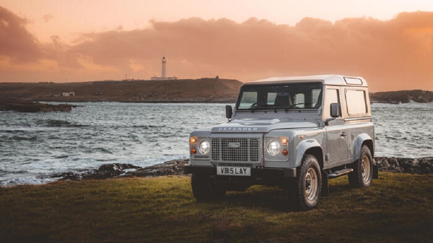 Una speciale Defender Works V8 celebra isola di Islay.