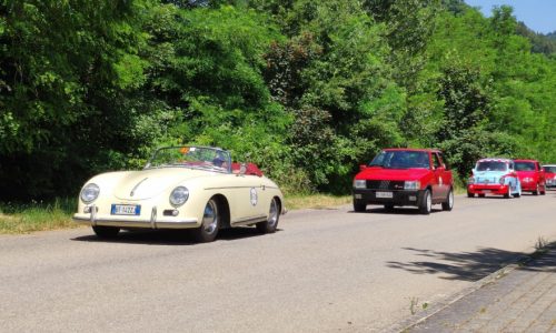 Ruote nella Storia a Carpineti tra meravigliose vetture e “rievocazioni” storiche.