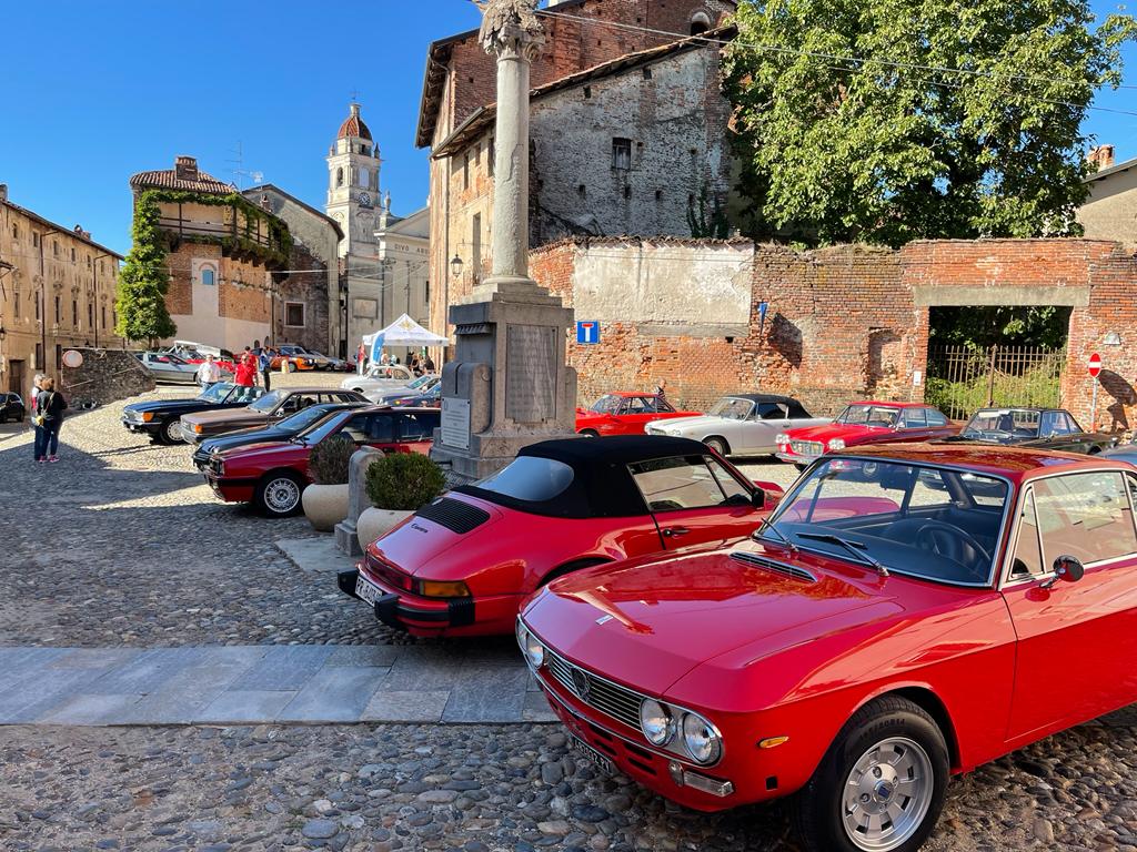 Ruote nella Storia “Dal Riso al Rosa” tra i borghi piemontesi.