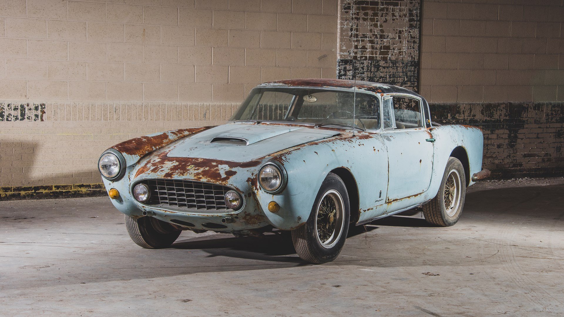 Una rara ‘Ferrari GT 250’ disegnata da Pinin Farina sarà battuta all’asta.