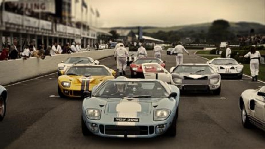 “Goodwood Revival” è il titolo della mostra fotografica, a Milano.