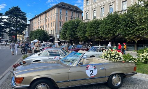 Arte motoristica e luoghi unici per Ruote nella Storia sul Monte Rosa.