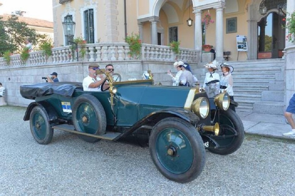 Arona Stresa Arona, la corsa più antica d’Italia alla quarta edizione.