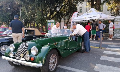 Ruote nella Storia percorre le vie de tartufo.