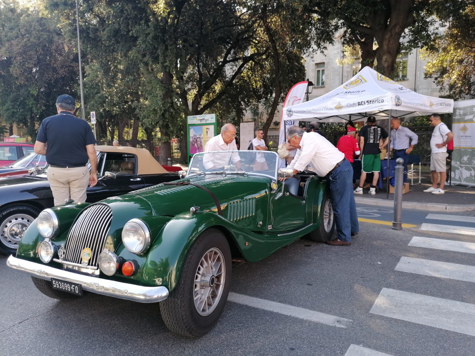 Ruote nella Storia percorre le vie de tartufo.