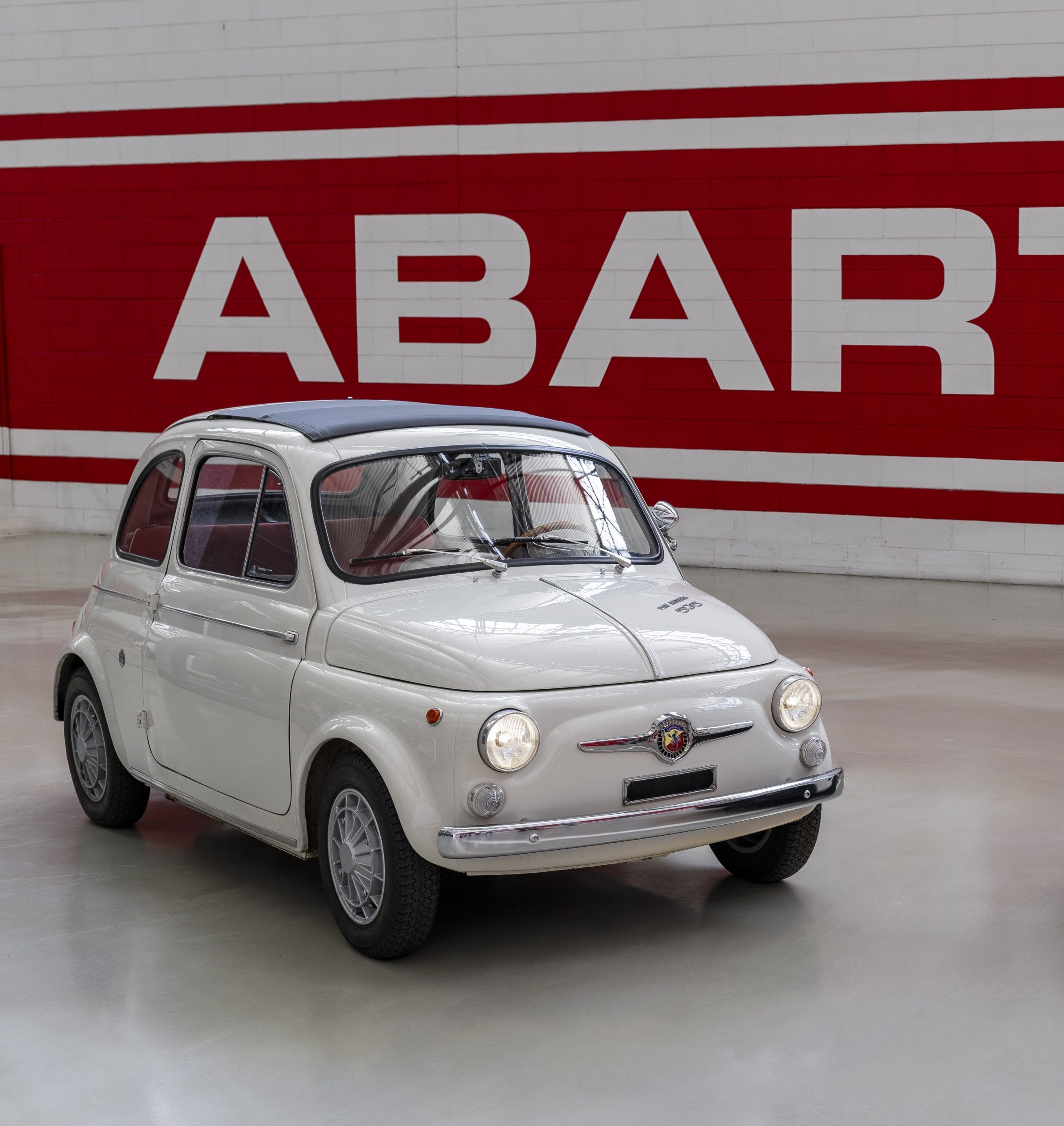 Abarth 595: sessant’anni della “piccola ma cattiva”.