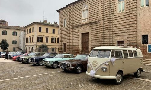 ACI Storico Arriva in Provincia di Ancona con un Autoraduno da Sogno.