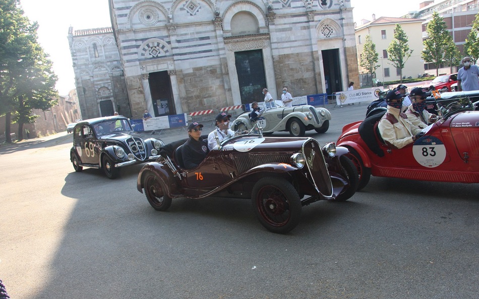 Ruote nella Storia: Una Giornata Speciale a Pisa con le Vetture d’Epoca.