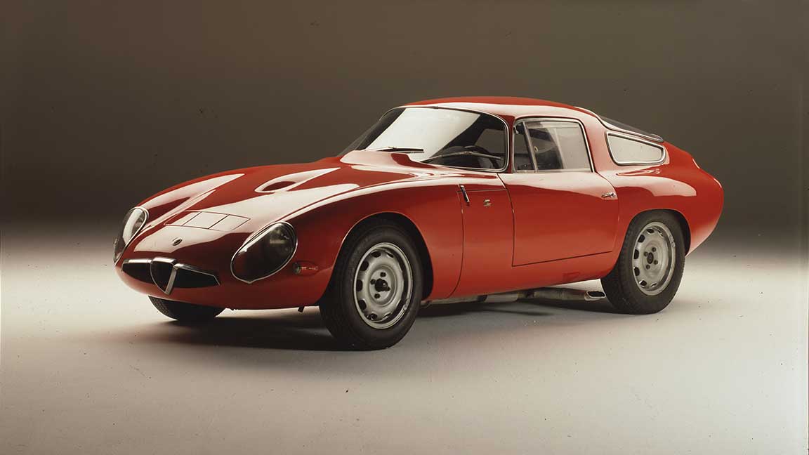 Il Trionfo della Giulia TZ: Un Tributo in Cinque Volumi alla Leggendaria Alfa Romeo.