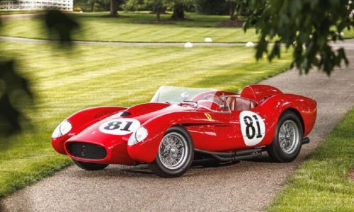 L’Iconica Ferrari 250 Testa Rossa del ’58: icona della Storia dell’Automobilismo!