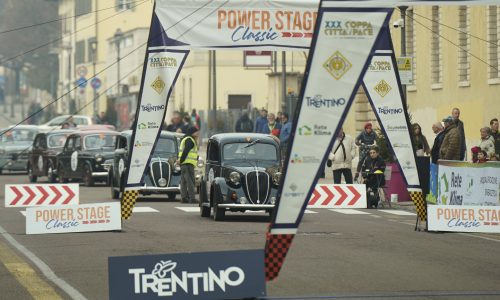 La 31ª Coppa Città della Pace: Un’avventura motoristica tra le bellezze del Trentino.
