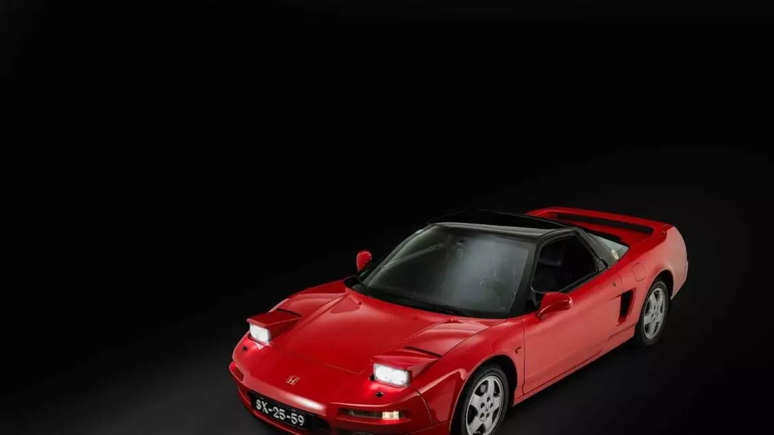 La Leggendaria Honda NSX di Ayrton Senna: Un’Icona dell’Automobilismo in Vendita.