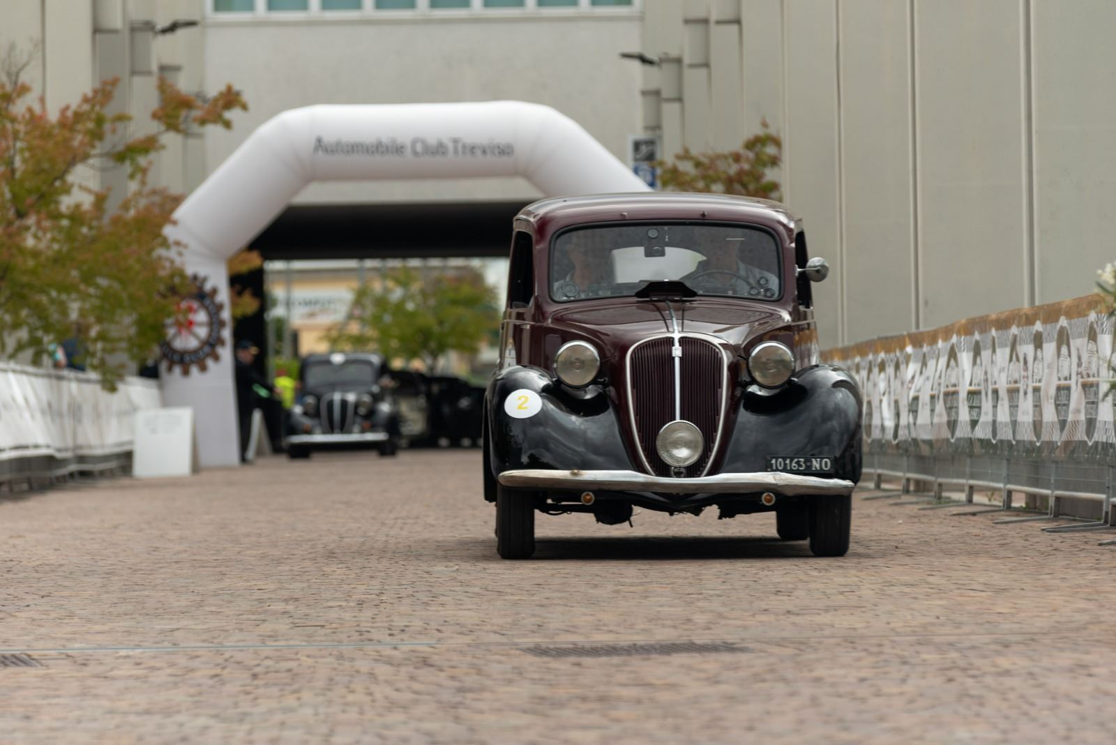 I fratelli Scapolo Trionfano alla Marca Classica su Fiat 508C.