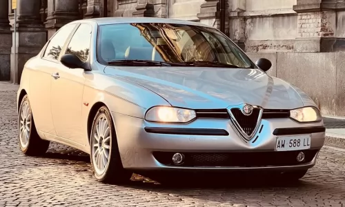 In Vendita l’Alfa Romeo 156 di Umberto Agnelli a un Prezzo Eccezionale.