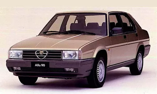 Alfa Romeo Alfa 90: il modello di Transizione tra le Generazioni Automobilistiche.