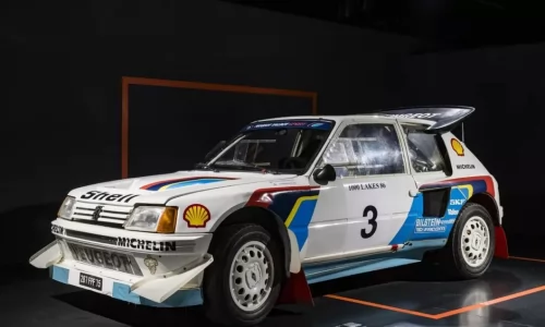 La leggenda del “leone” Peugeot: quarant’anni fa nasceva la mitica 205 Turbo 16.
