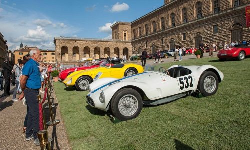 Auto d’epoca e Fuoriserie in mostra a Firenze: un messaggio per la Sicurezza stradale.