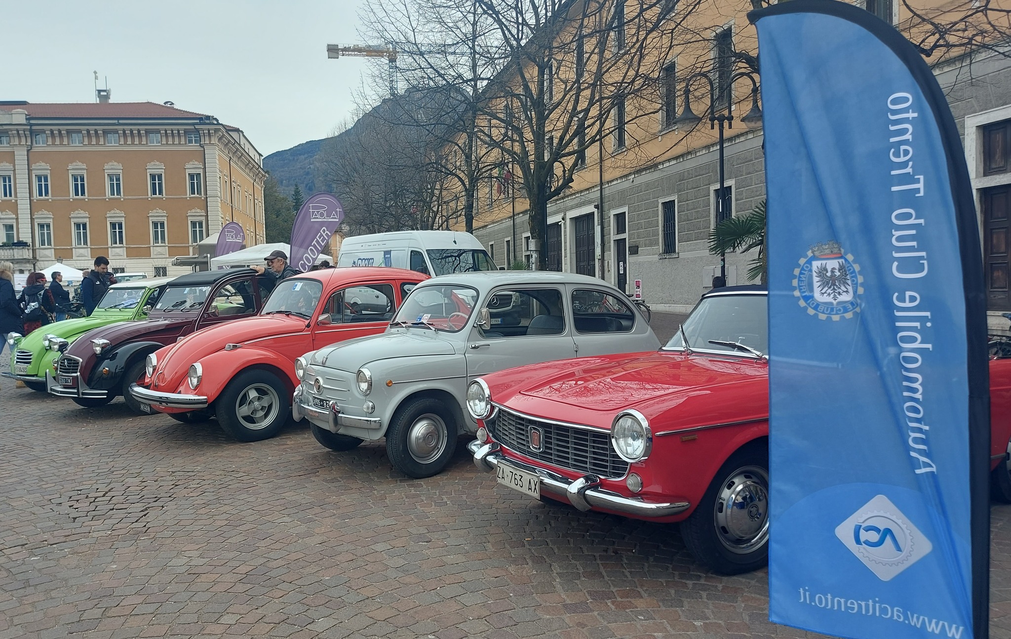 Ruote nella Storia fa tappa a Trento: Raduno d’auto storiche tra Cultura e Paesaggi alpini.