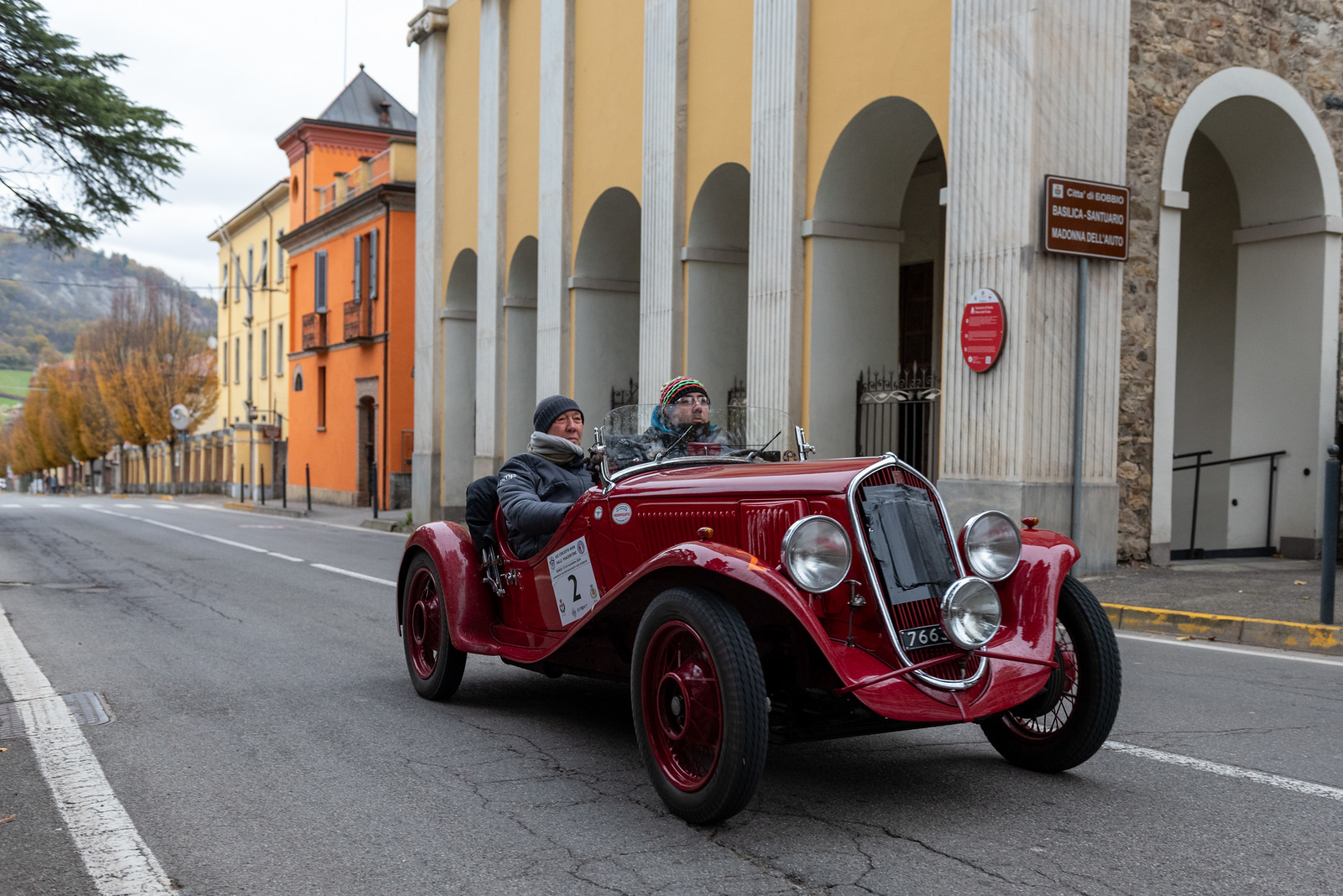 Andrea e Roberto Vesco trionfano al XXI Circuito delle Valli Piacentine su Fiat 508 S.