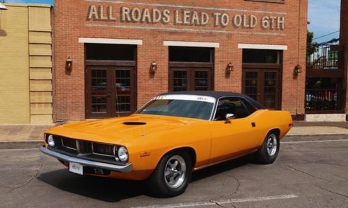 La Plymouth Barracuda di Lando Norris all’asta per beneficenza: uno stile da Formula 1.