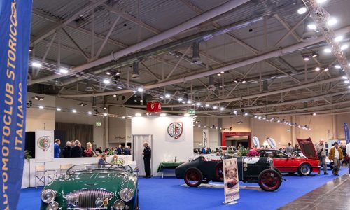 Vicenza Classic Car Show 2025: un viaggio nella storia e nella passione per i motori.