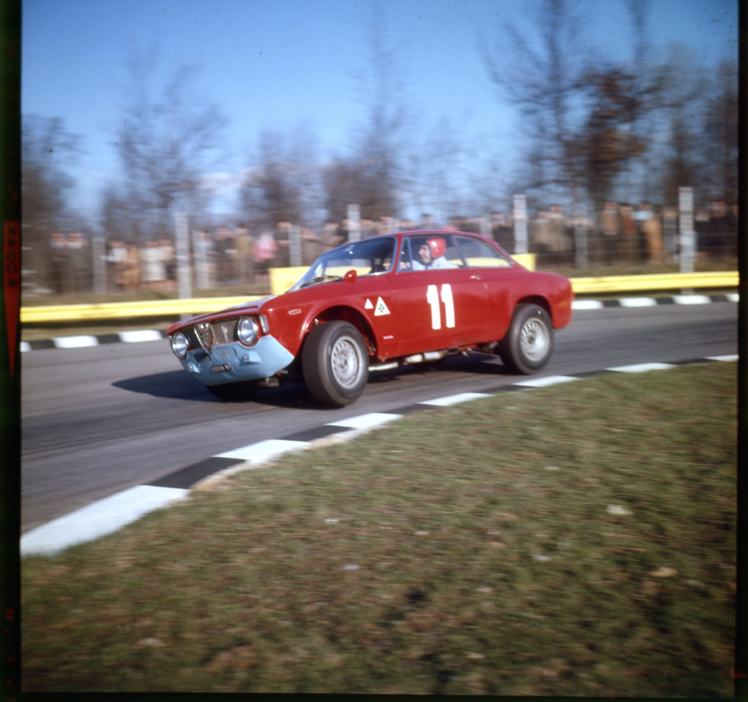 Alfa Romeo GTA: un mito senza tempo trionfa ai Motor Klassik Awards 2025.