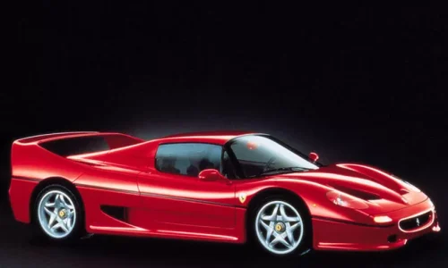 Ferrari F50: la F1 da strada compie 30 anni.