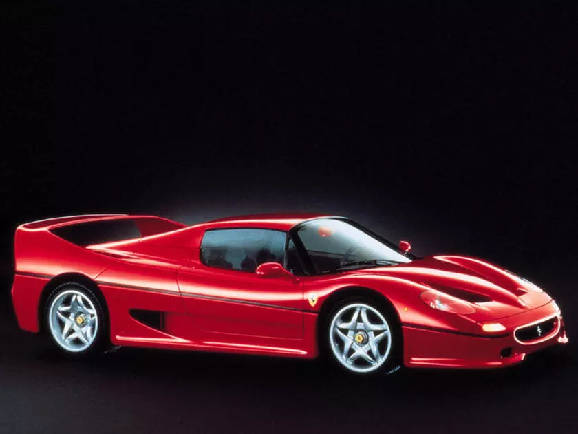 Ferrari F50: la F1 da strada compie 30 anni.