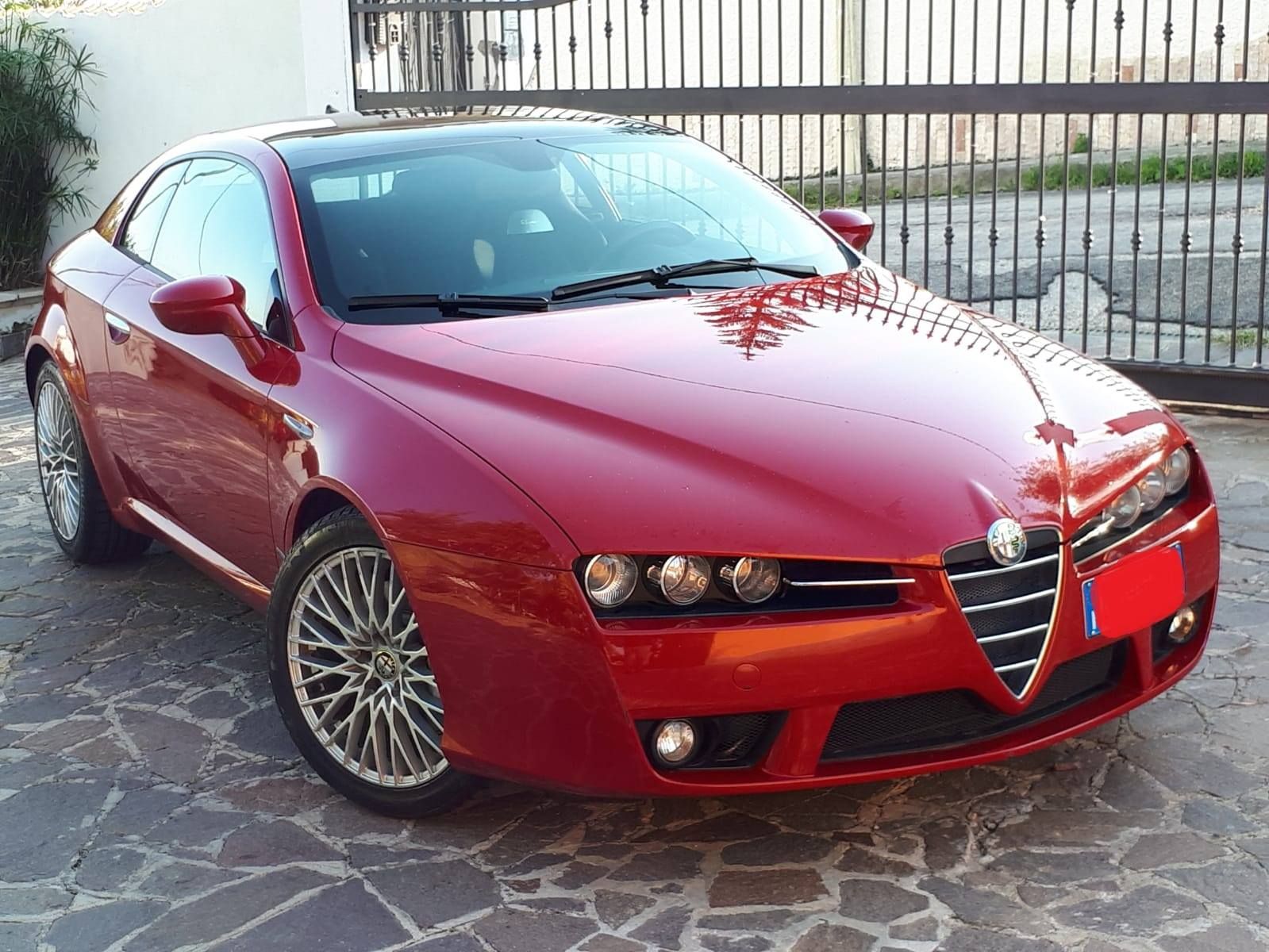 Alfa Romeo Brera: 20 Anni di Stile, Passione e DNA Sportivo.