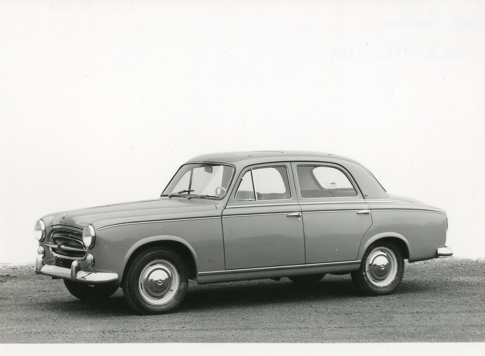 Peugeot 403, la francese dal cuore italiano.