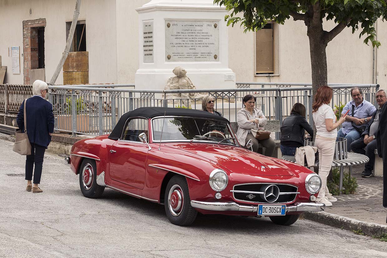 “Andar per borghi e castelli” tra auto d’epoca e territorio: la proposta di CAEM/Lodovico Scarfiotti.