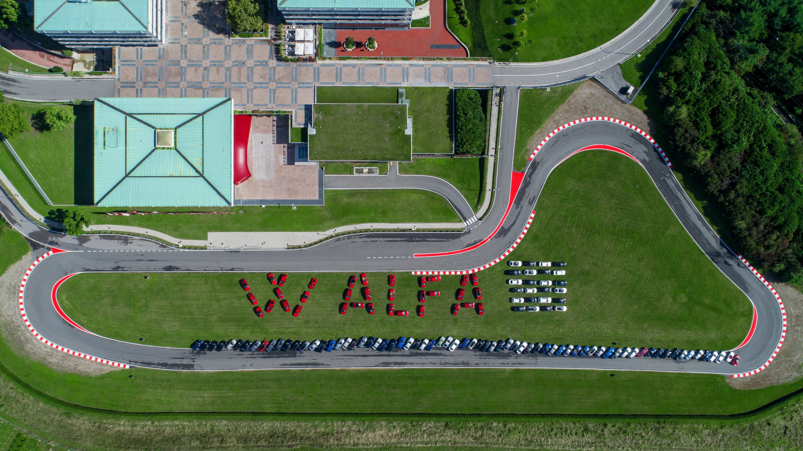 115 anni di Alfa Romeo: il cuore sportivo d’Italia batte ad Arese.