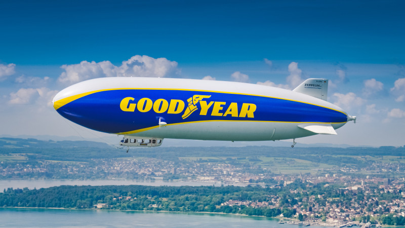 Un secolo a volo d’uccello: il dirigibile Goodyear compie 100 anni e sorvola la 24 Ore di Le Mans.