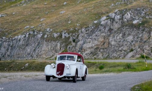 Abruzzo Gran Tour: 100 equipaggi, 1.500 km e un cuore che batte forte sotto ogni cofano.