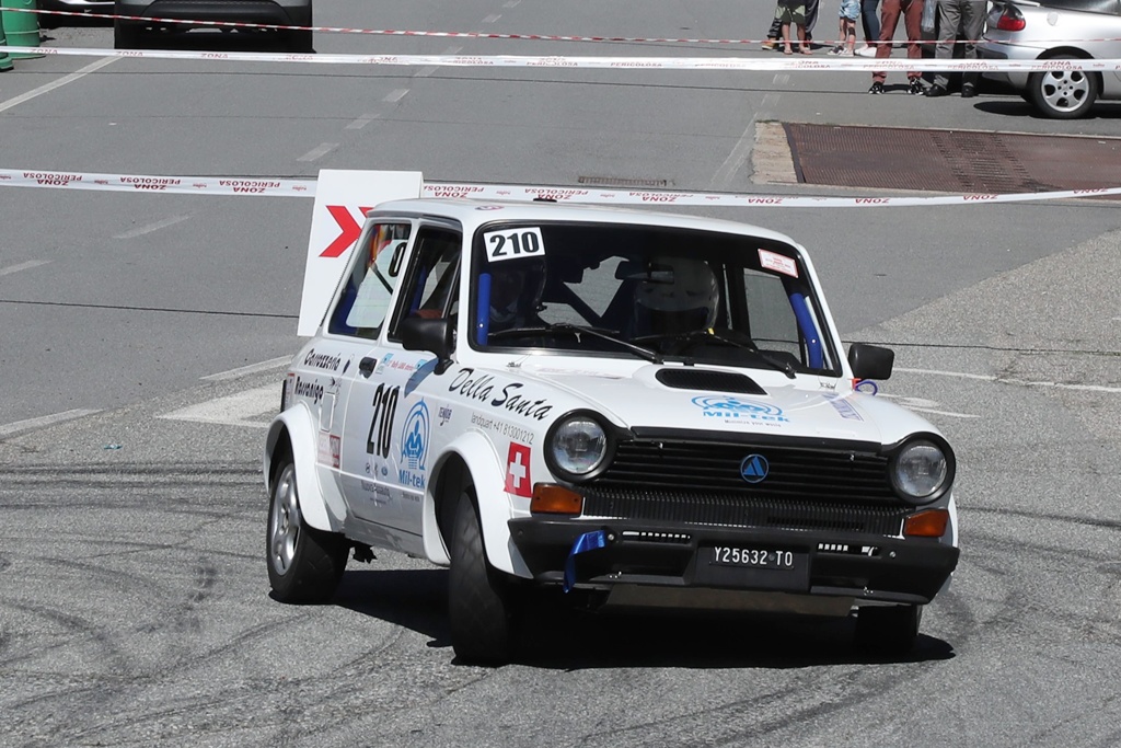 Dodici cuori Abarth al Lana Storico. Il Trofeo si accende tra le curve del Biellese.