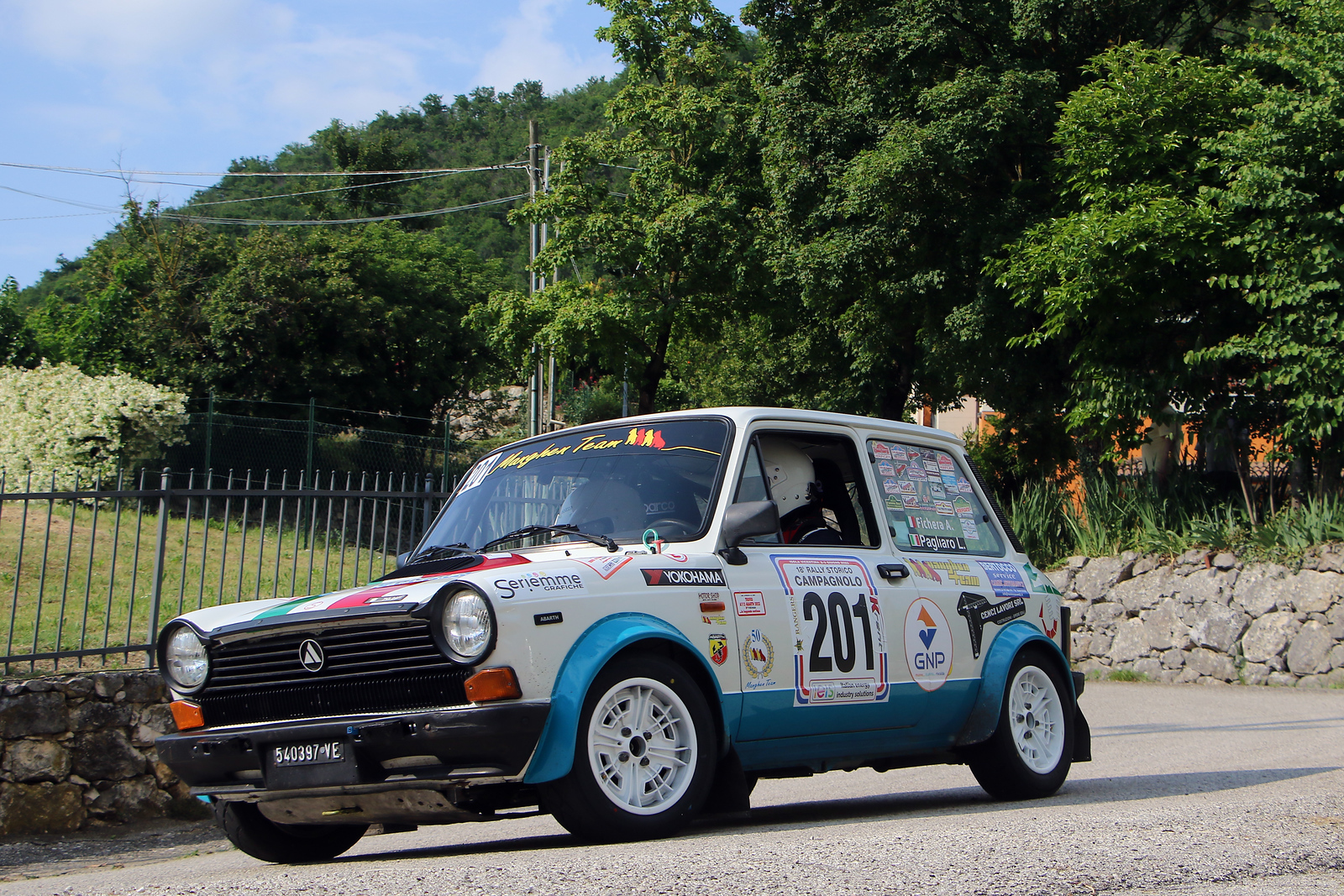 Il Trofeo A112 Abarth riparte dal Rally Campagnolo: quindici equipaggi e un mito che non smette di insegnare.