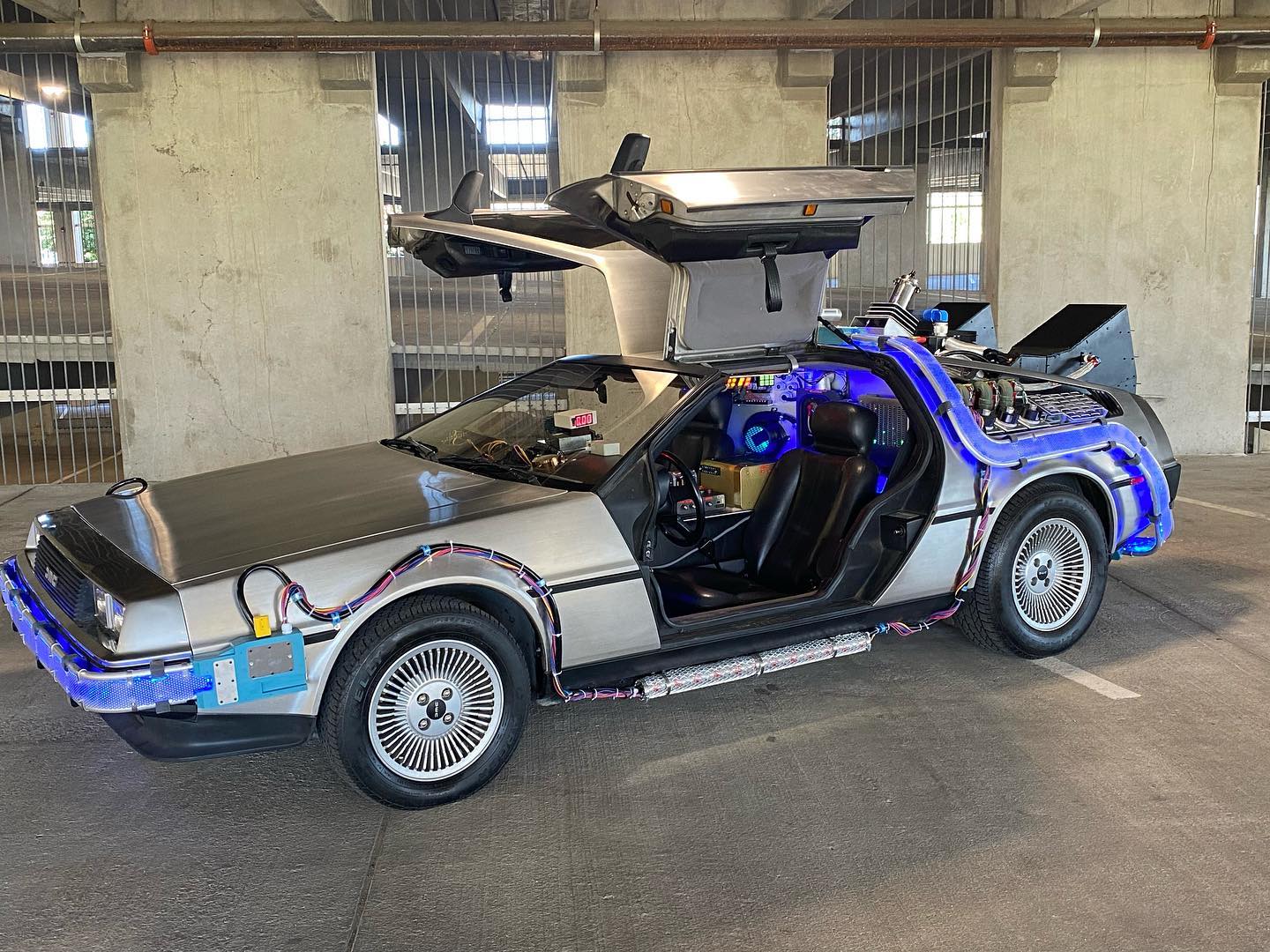 Rodz and Bodz: cala il sipario sul museo delle auto da film, all’asta oltre 60 veicoli da sogno.
