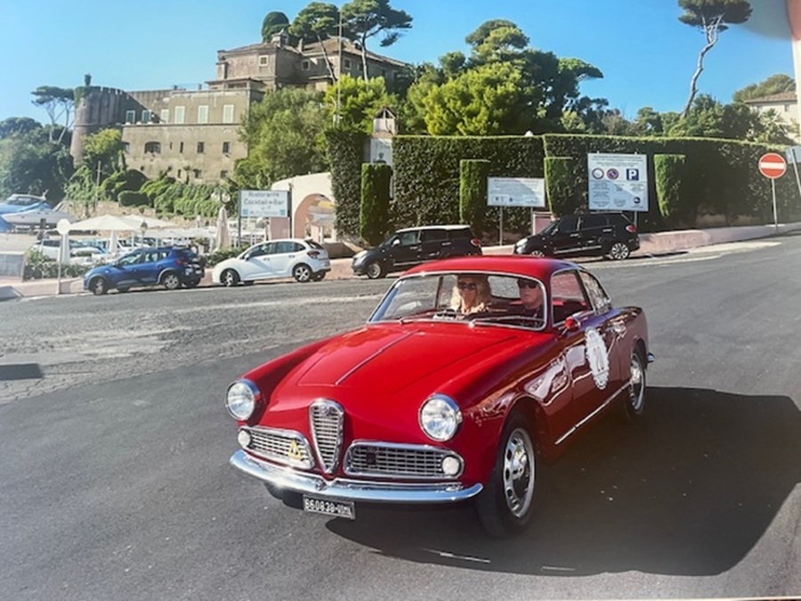 Trofeo storico “La Dolce Vita”: a Santa Marinella trionfano le icone italiane Lancia, Maserati e Alfa Romeo.