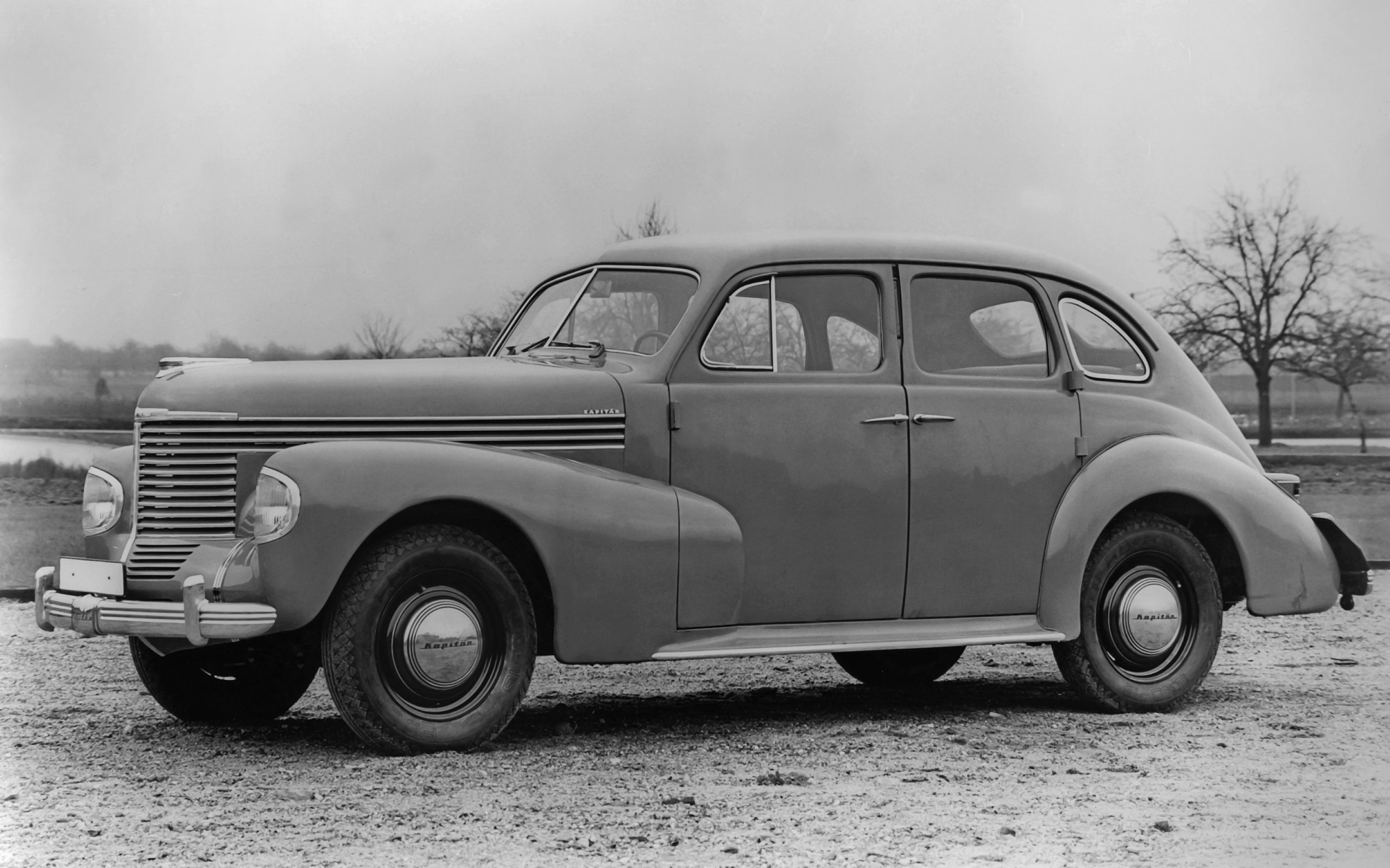 Opel: da un milione a centoventicinque milioni di auto. La storia di una Casa che ha attraversato due secoli.