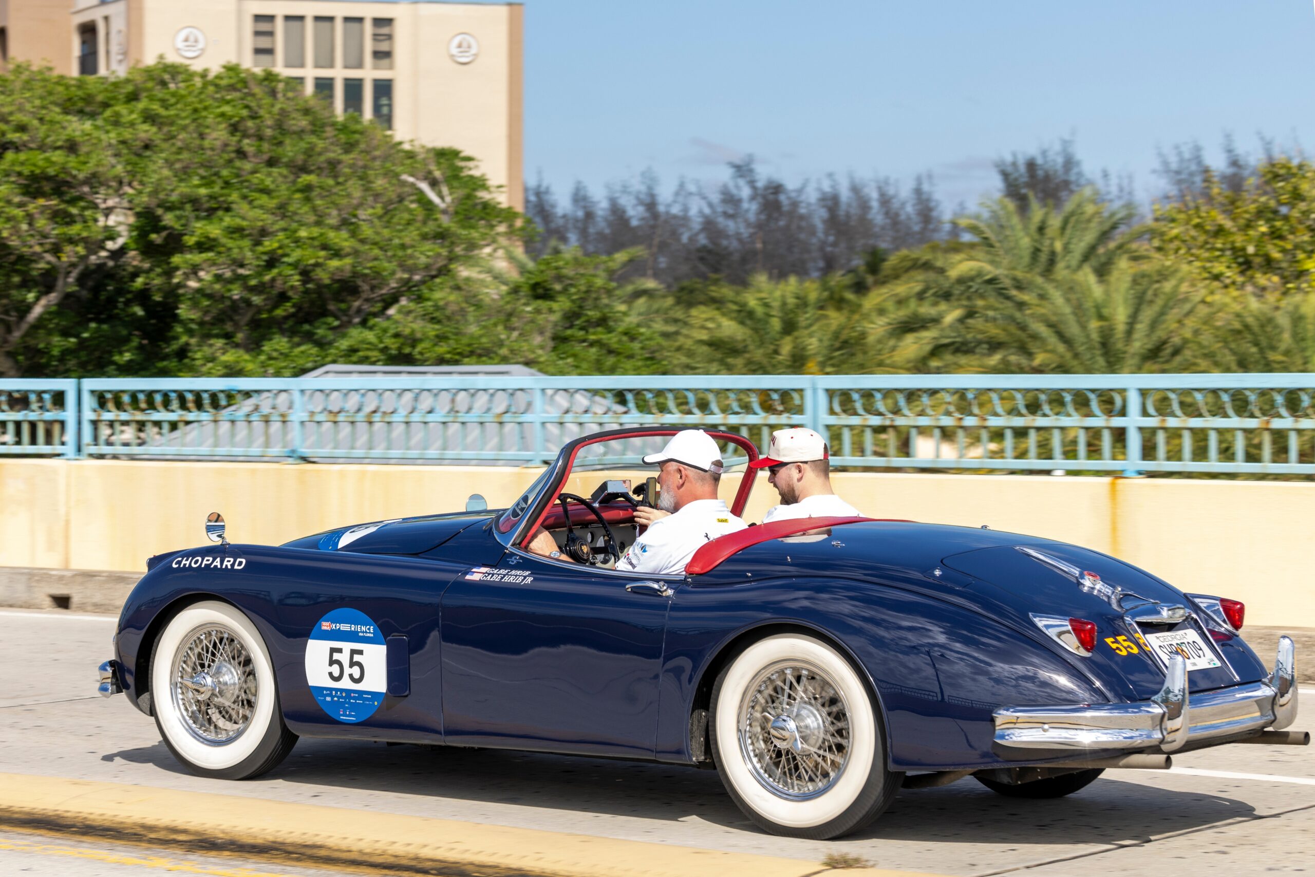 1000 Miglia Experience Greece: la Freccia Rossa conquista Atene.